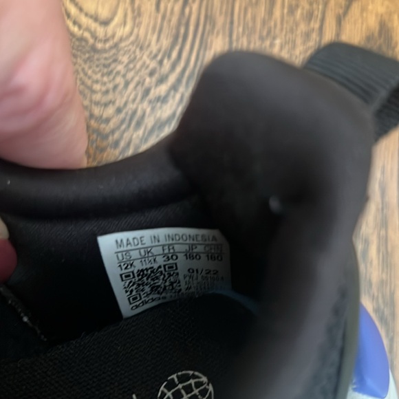 Adidas Racer Tr23 Sneaker, Black/White/Red, 11 US Unisex Little Kid Size 12 - Picture 5 of 5